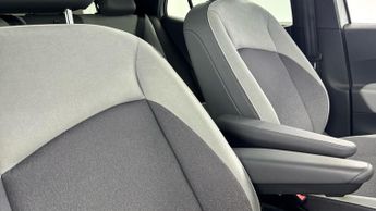 VOLKSWAGEN ID.3 Pro Performance 58kWh Tech Hatchback 5dr Electric Auto (204 ps)