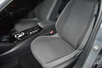 PEUGEOT E-208 100kW Active 50kWh Auto ONLY 12000 MILES