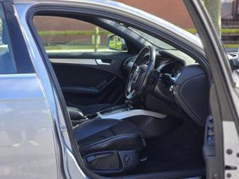 AUDI A4 2.0 TDI 143 S Line 5dr Multitronic