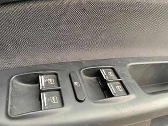 SKODA OCTAVIA 1.9 TDI PD Ambiente 5dr DSG