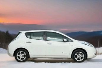 NISSAN LEAF 80kW Tekna 30kWh 5dr Auto