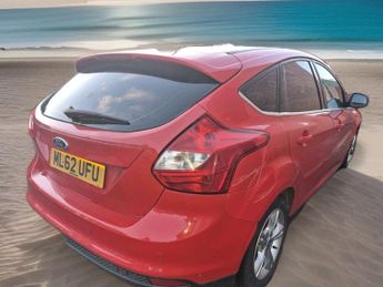 FORD FOCUS 1.6 125 Zetec 5dr Powershift