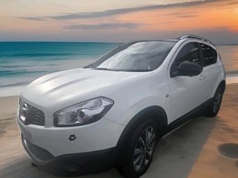 Nissan Qashqai 1.6 dCi Tekna 5dr 4WD [Start Stop]