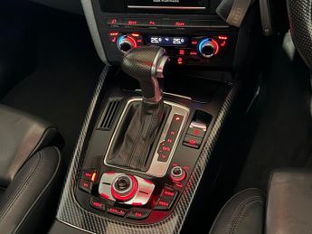 AUDI Q5 2.0 TDI Quattro S Line Plus 5dr S Tronic