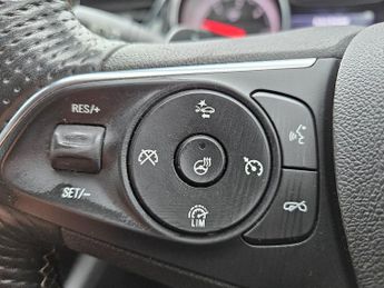 VAUXHALL INSIGNIA 2.0 Turbo D SRi Vx-line Nav 5dr Auto