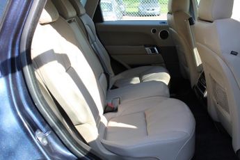 LAND ROVER RANGE ROVER SPORT 3.0 SDV6 HSE 5dr Auto