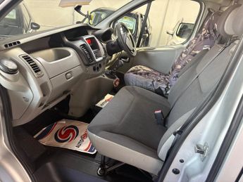 VAUXHALL VIVARO 2.0CDTI [115PS] Sportive Van 2.7t Euro 5