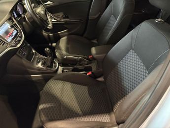 VAUXHALL ASTRA 1.6 CDTi 16V Tech Line 5dr