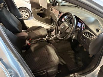 VAUXHALL ASTRA 1.6 CDTi 16V Tech Line 5dr