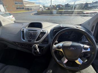 FORD TRANSIT CUSTOM 2.2 TDCi 125ps Low Roof Limited Van