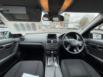 MERCEDES-BENZ C CLASS C220 CDI BlueEFFICIENCY Executive SE 4dr