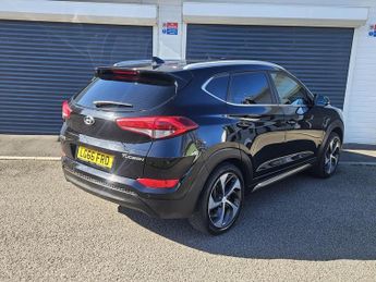 HYUNDAI TUCSON 1.7 CRDi Blue Drive Premium 5dr 2WD DCT