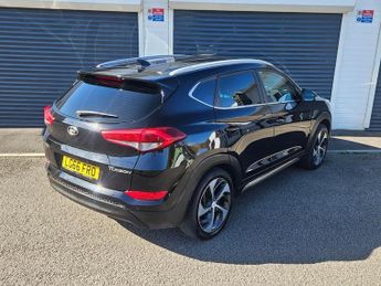 HYUNDAI TUCSON 1.7 CRDi Blue Drive Premium 5dr 2WD DCT