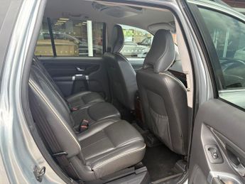VOLVO XC90 2.4 D5 [200] Executive 5dr Geartronic ++ LEATHER / 7 SEATS / 9 S