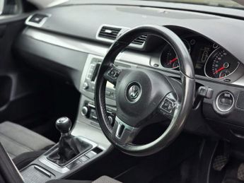 VOLKSWAGEN PASSAT 2.0 TDI 170 Bluemotion Tech Sport 4dr
