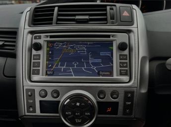 TOYOTA VERSO 2.0 D-4D TR Lthr/Pan Rf 5dr