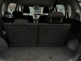 TOYOTA VERSO 2.0 D-4D TR Lthr/Pan Rf 5dr