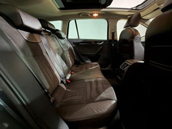 SKODA OCTAVIA 2.0 TDI CR Laurin + Klement 5dr DSG