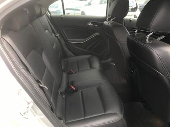 MERCEDES-BENZ A-CLASS A180d Sport Premium 5dr