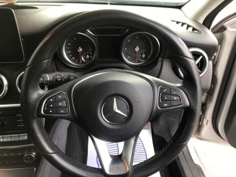 MERCEDES-BENZ A-CLASS A180d Sport Premium 5dr