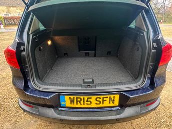VOLKSWAGEN TIGUAN 2.0 TDi BlueMotion Tech Match 177 5dr DSG