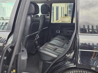 LAND ROVER RANGE ROVER 3.6 TDV8 VOGUE SE 4dr Auto