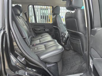 LAND ROVER RANGE ROVER 3.6 TDV8 VOGUE SE 4dr Auto
