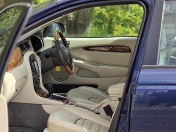 JAGUAR X-TYPE 2.2d Sovereign 2009 4dr Auto DPF