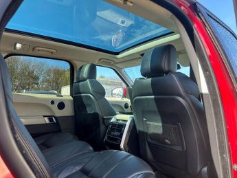 LAND ROVER RANGE ROVER SPORT 3.0 SDV6 [306] HSE 5dr Auto