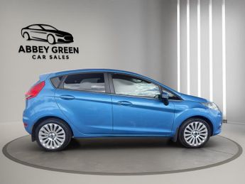 FORD FIESTA 1.4 Titanium 5dr