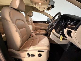 SKODA SUPERB 2.0 TDI CR 170 Elegance 4X4 5dr DSG