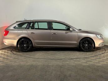 SKODA SUPERB 2.0 TDI CR 170 Elegance 4X4 5dr DSG