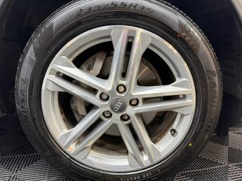AUDI Q5 2.0 TDI Quattro S Line 5dr S Tronic
