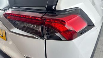 TOYOTA RAV4 2.5 VVT-h Design SUV 5dr Petrol Hybrid CVT Euro 6 (s/s) (218 ps)