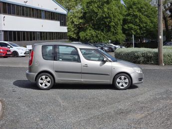 SKODA ROOMSTER 1.6 2 MPV 5dr Petrol automatic (167 g/km 105 bhp)