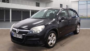 VAUXHALL ASTRA 1.8i 16v Club Hatchback 5dr Petrol Automatic (187 g/km 138 bhp)