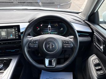 MG MG5 115kW Trophy EV Long Range 61kWh 5dr Auto ++ 1 OWNER / NAV / CAR