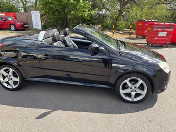 Vauxhall Tigra 1.8i 16V Exclusiv 2dr