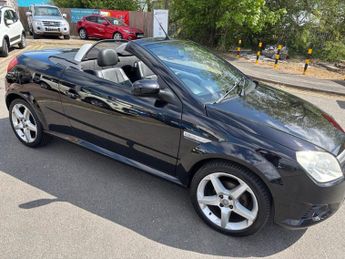 VAUXHALL TIGRA 1.8i 16V Exclusiv 2dr