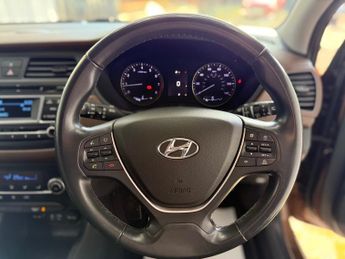 HYUNDAI I20 1.2 Premium 5dr