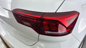 VOLKSWAGEN T-ROC 1.5 TSI Life SUV 5dr Petrol DSG Euro 6 (s/s) (150 ps)