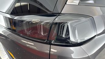 PEUGEOT 5008 1.2 PureTech Allure Premium SUV 5dr Petrol EAT Euro 6 (s/s) (130