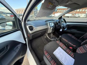 CITROEN C1 1.0 VTi Feel 5dr