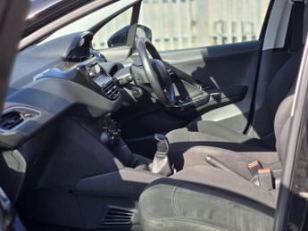 PEUGEOT 208 1.2 VTi Access+ 5dr