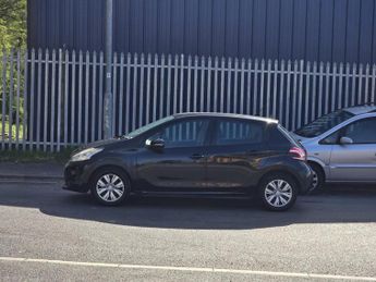 PEUGEOT 208 1.2 VTi Access+ 5dr
