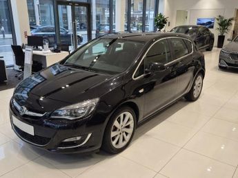 Vauxhall Astra 1.6i 16V SRi 5dr