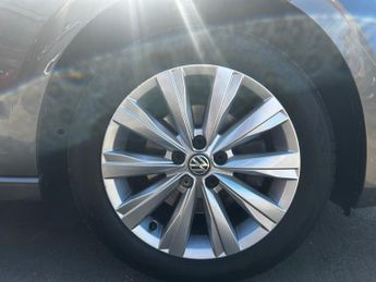 VOLKSWAGEN POLO 1.0 TSI 115 SEL 5dr DSG