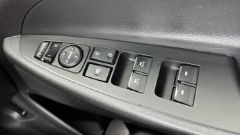 HYUNDAI TUCSON 1.6 T-GDi SE Nav SUV 5dr Petrol DCT Euro 6 (s/s) (177 ps)