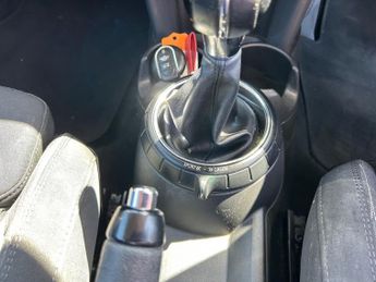 MINI HATCH 1.5 Cooper D 3dr