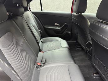 MERCEDES-BENZ A-CLASS A180 SE Executive 5dr Auto